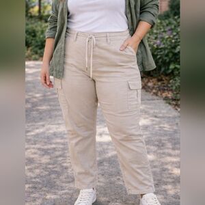 Torrid Light Tan Cargo Pants Size 0R Plus Size Stretch Utility  Pants Beige